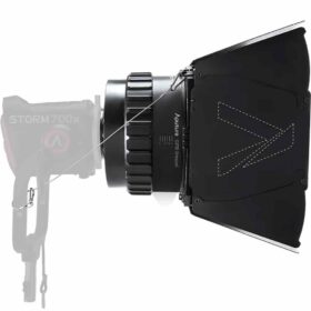 APUTURE Fresnel CF7 + Barndoors
