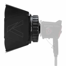 Aputure fresnel CF10 + Barndoors